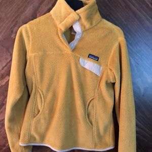 Patagonia Yellow Snap pullover